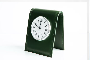 Часы настольный из зеленой кожи, артикул 2815-5